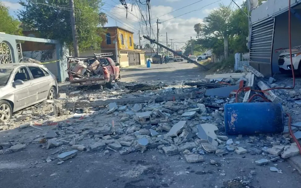 La explosión en una casa deja tres lesionados 